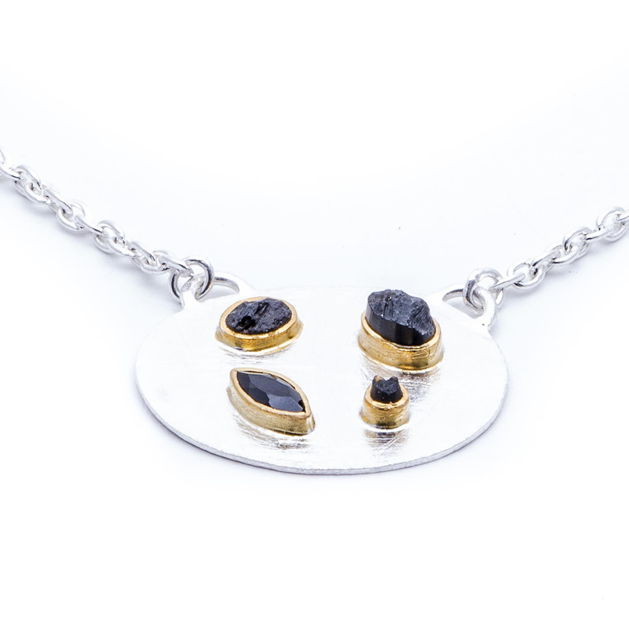 handmade-black-gemstone-pebble-necklace-ne028b