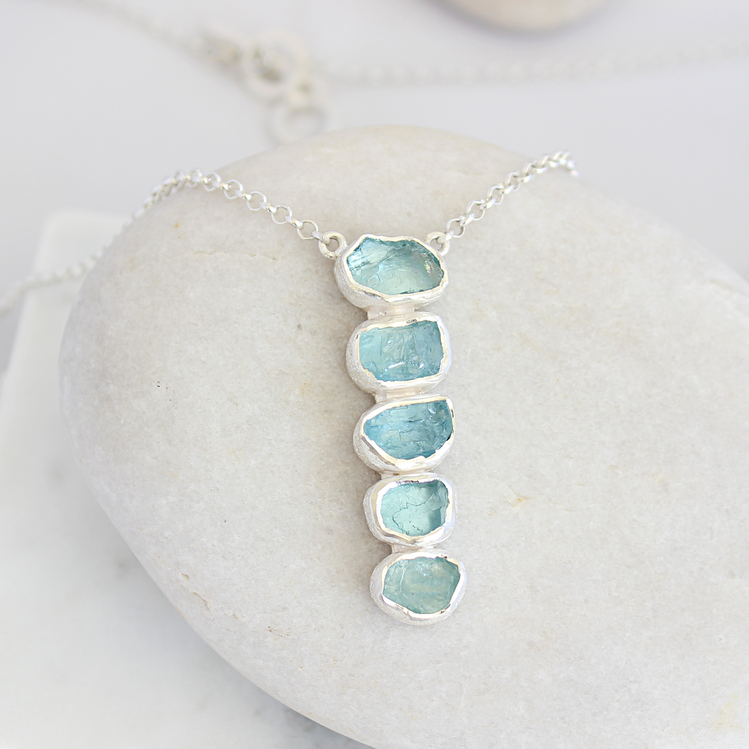 aquamarine-necklace-NE032