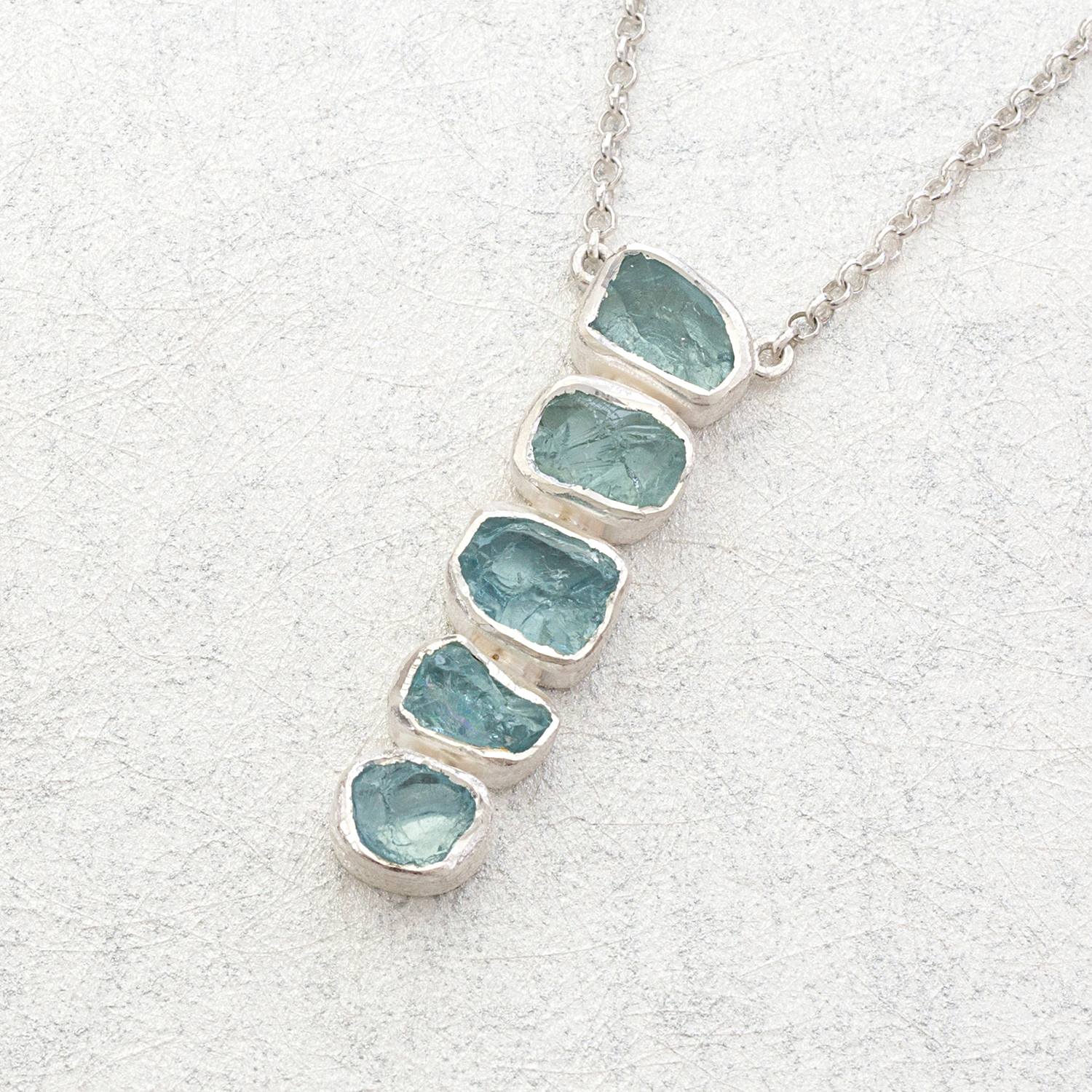 aquamarine-necklace-NE032d