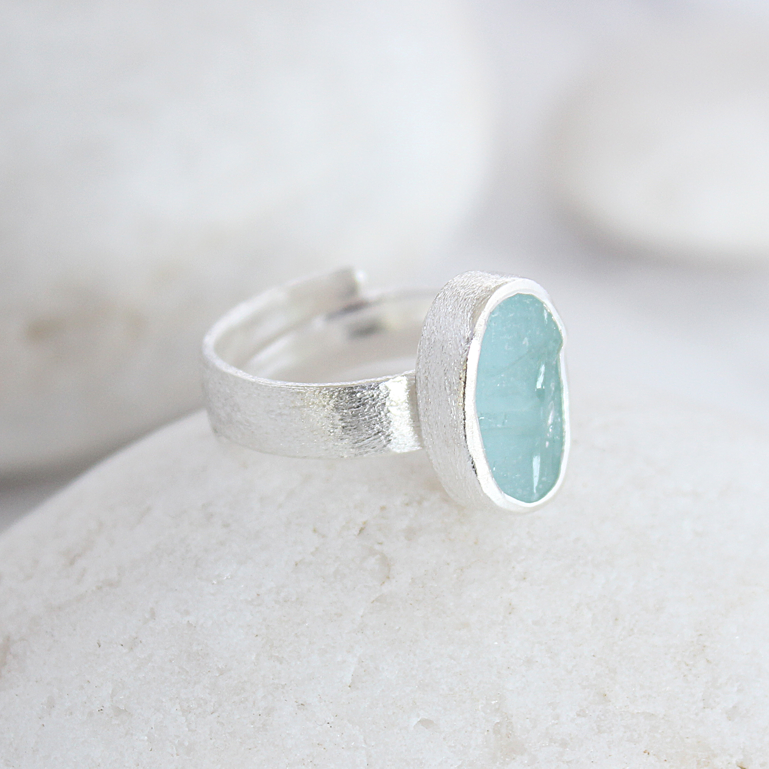 aquamarine-gemstone-silver-ring-RO029h