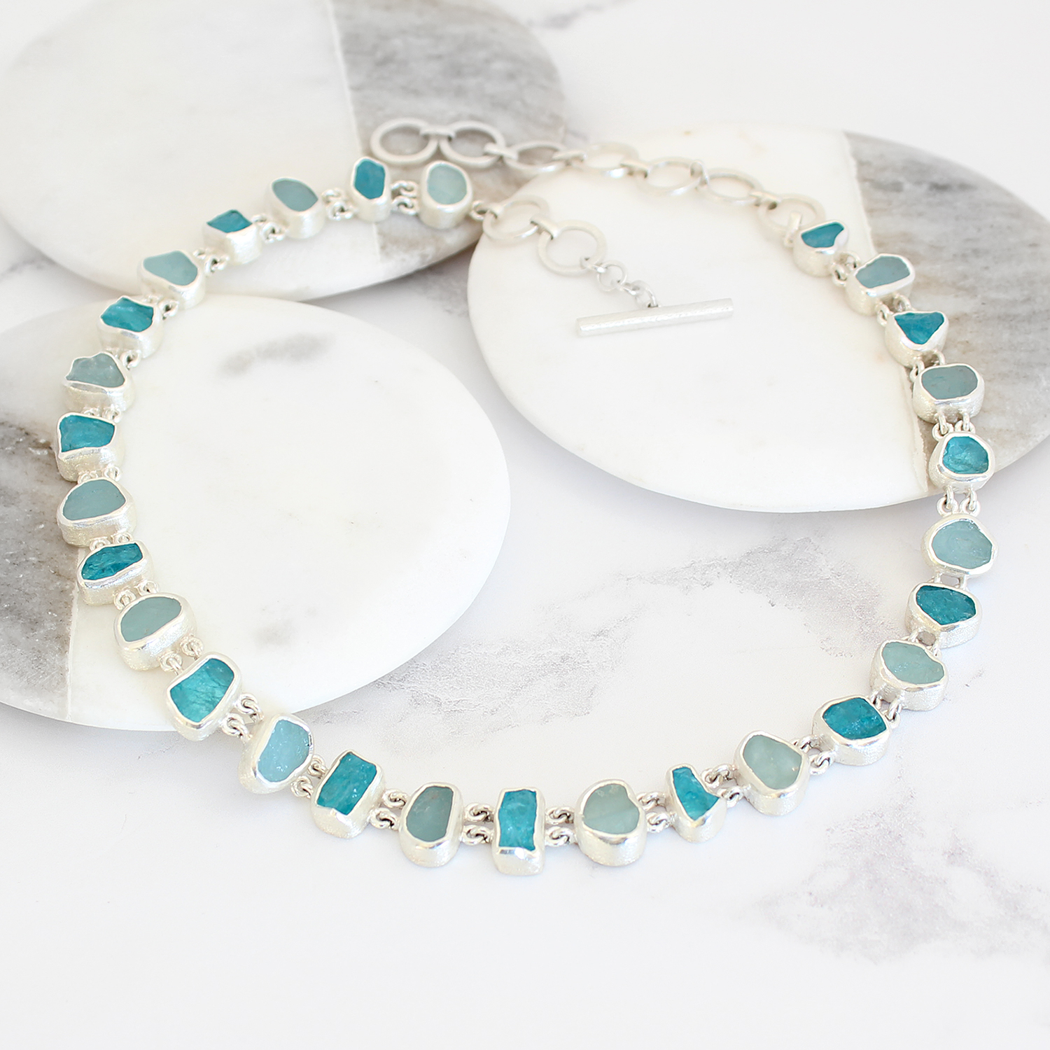 aquamarine-apatite-silver-ladies-necklace-NE034