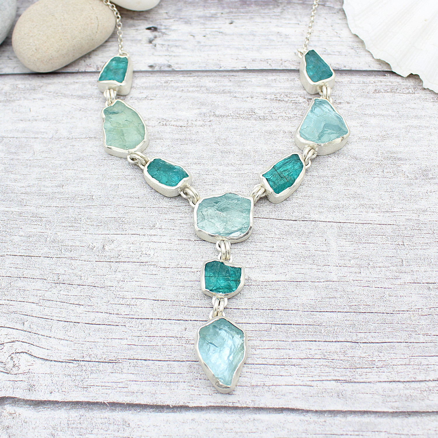 aquamarine-apatite-silver-ladies-necklace-NE036