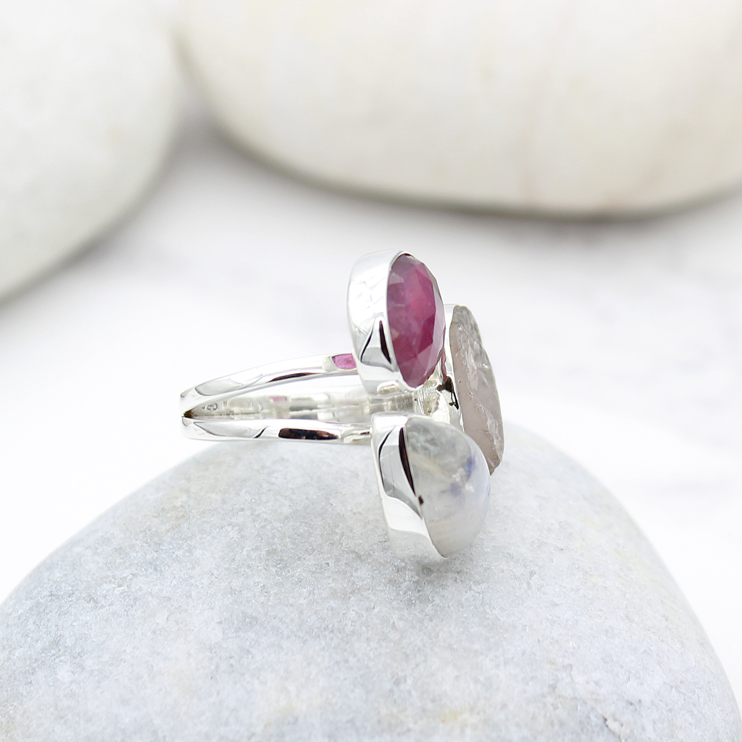 rosequartz-moonstone-ruby-silver-ring-RI037b