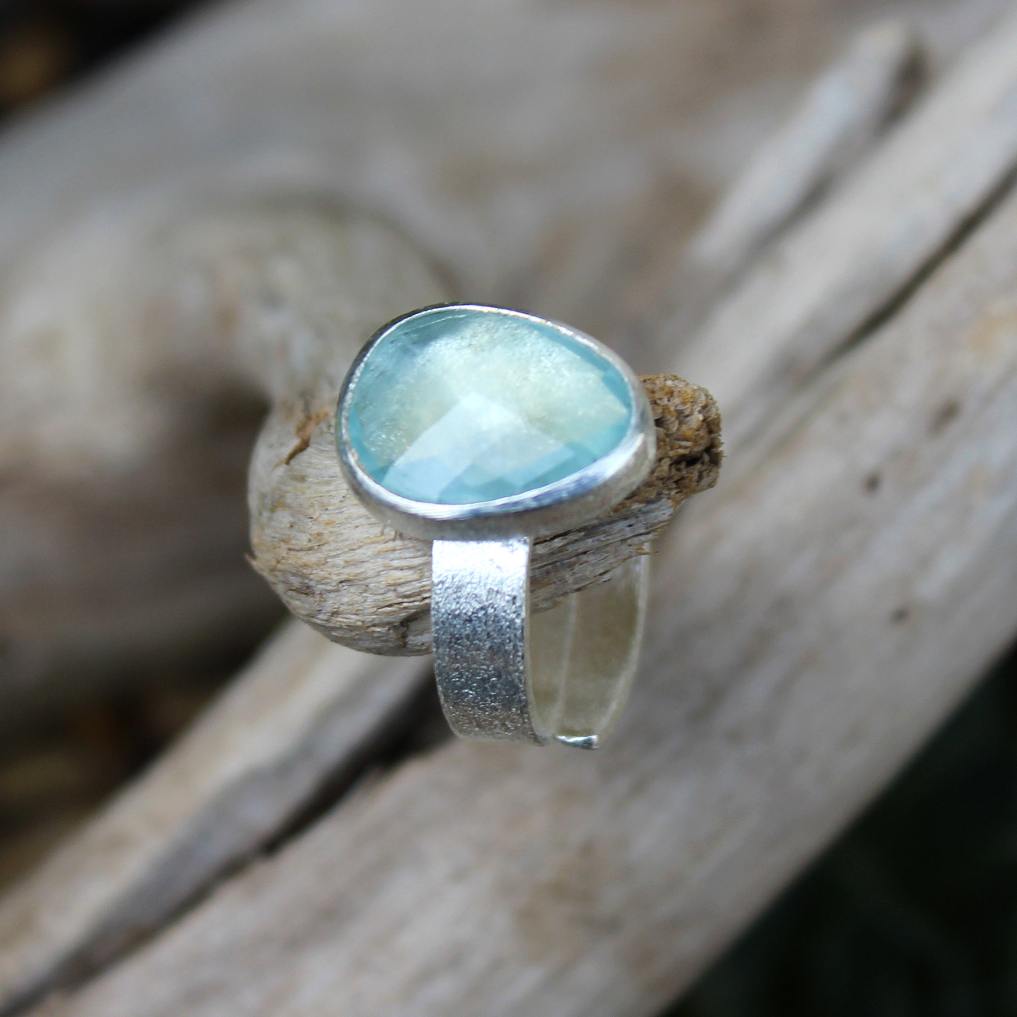 aquamarine-sterling-silver-ring-ri048b