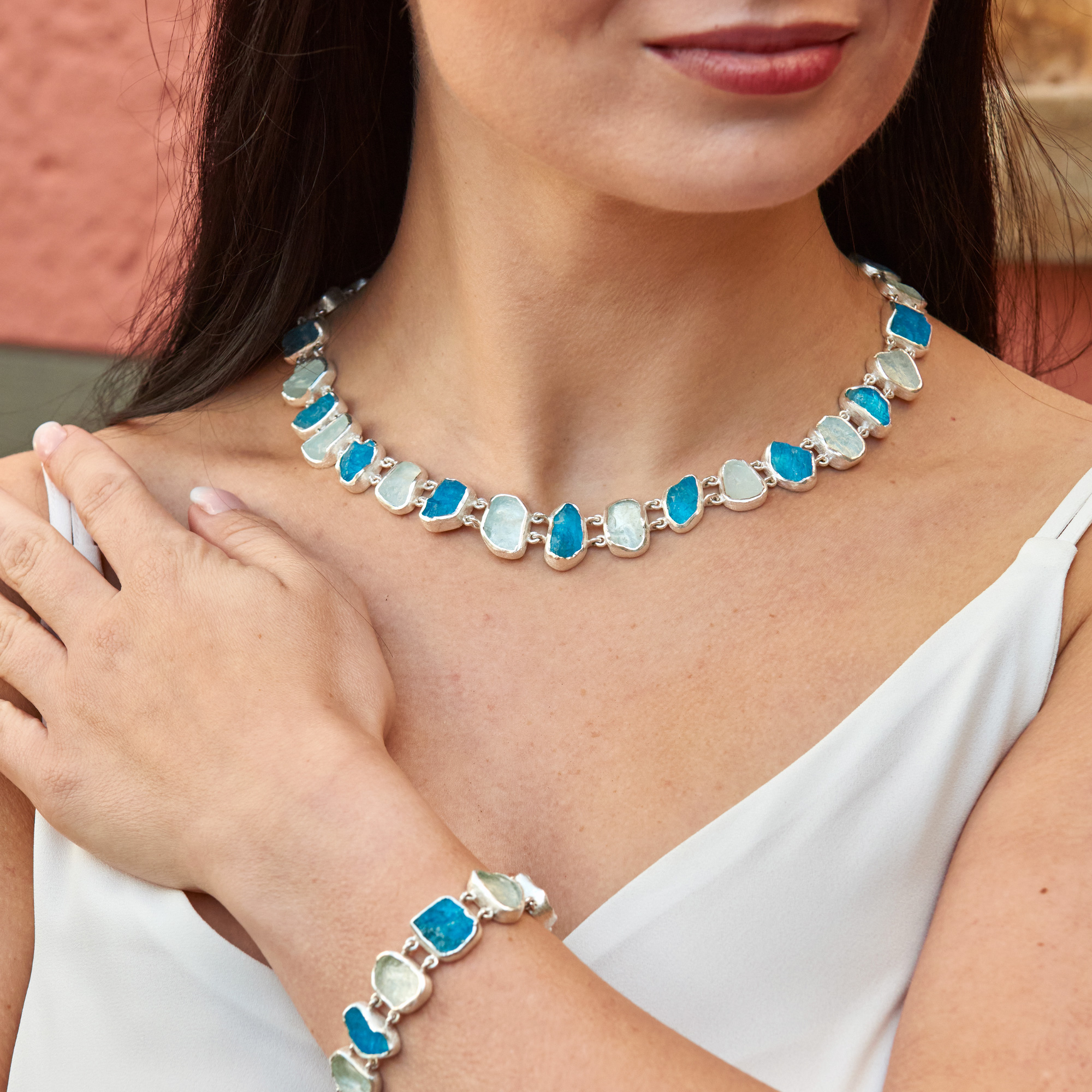 aquamarine-and-apatite-necklace-bracelet-set
