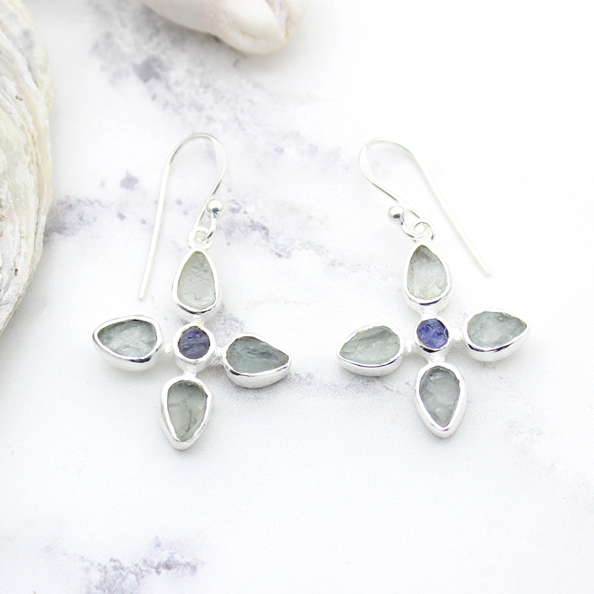 aquamarine-tanzanite-gemstone-flower-earrings-ea048