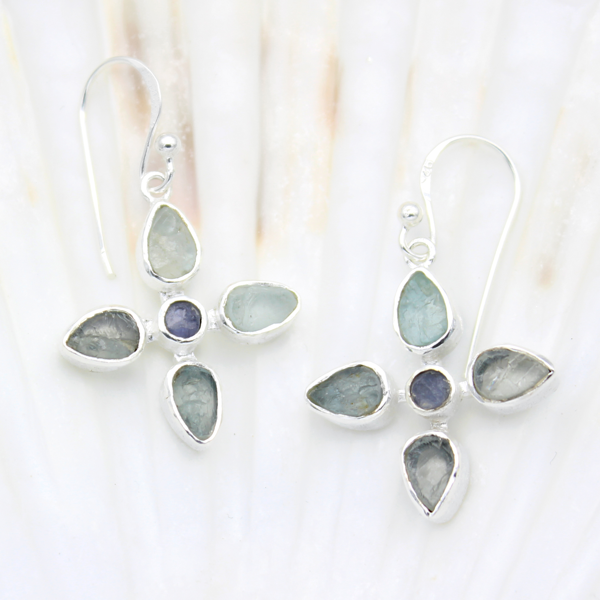 aquamarine-tanzanite-gemstone-flower-earrings-ea048e