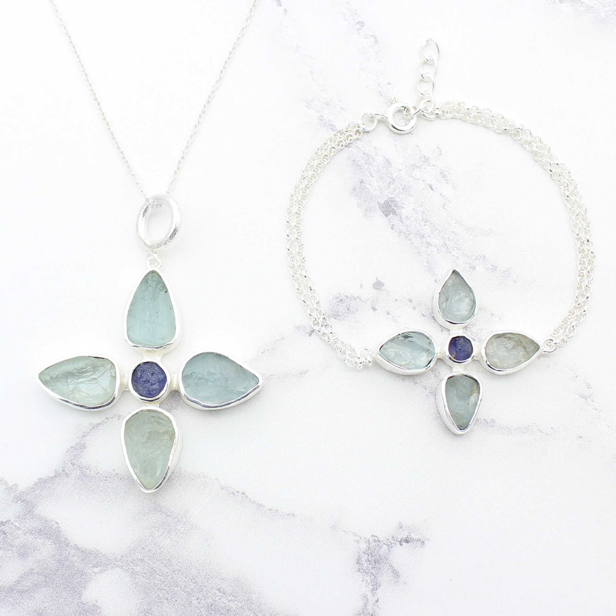 tanzanite-and-aquamarine-silver-bracelet-and-pendant-set
