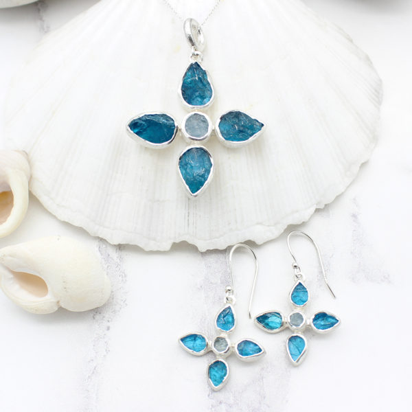 Handmade Neon Apatite & Aquamarine Gemstone Pendant & Earrings Set
