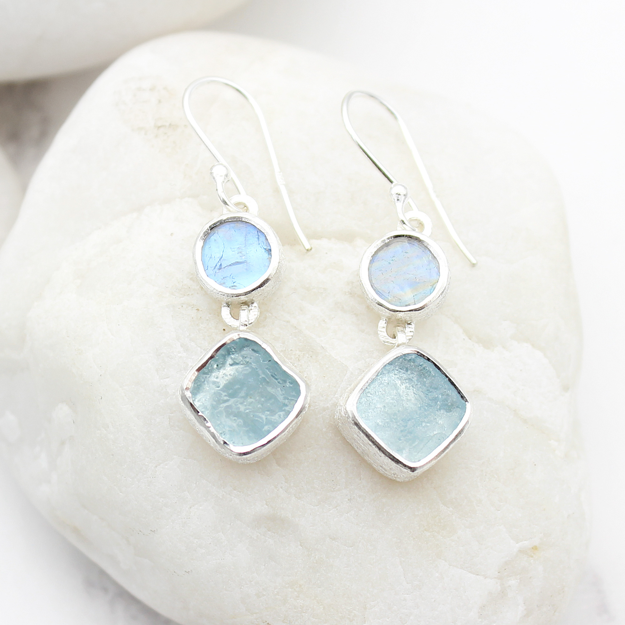 aquamarine-rainbowmoonstone-gemstone-earrings-ea052