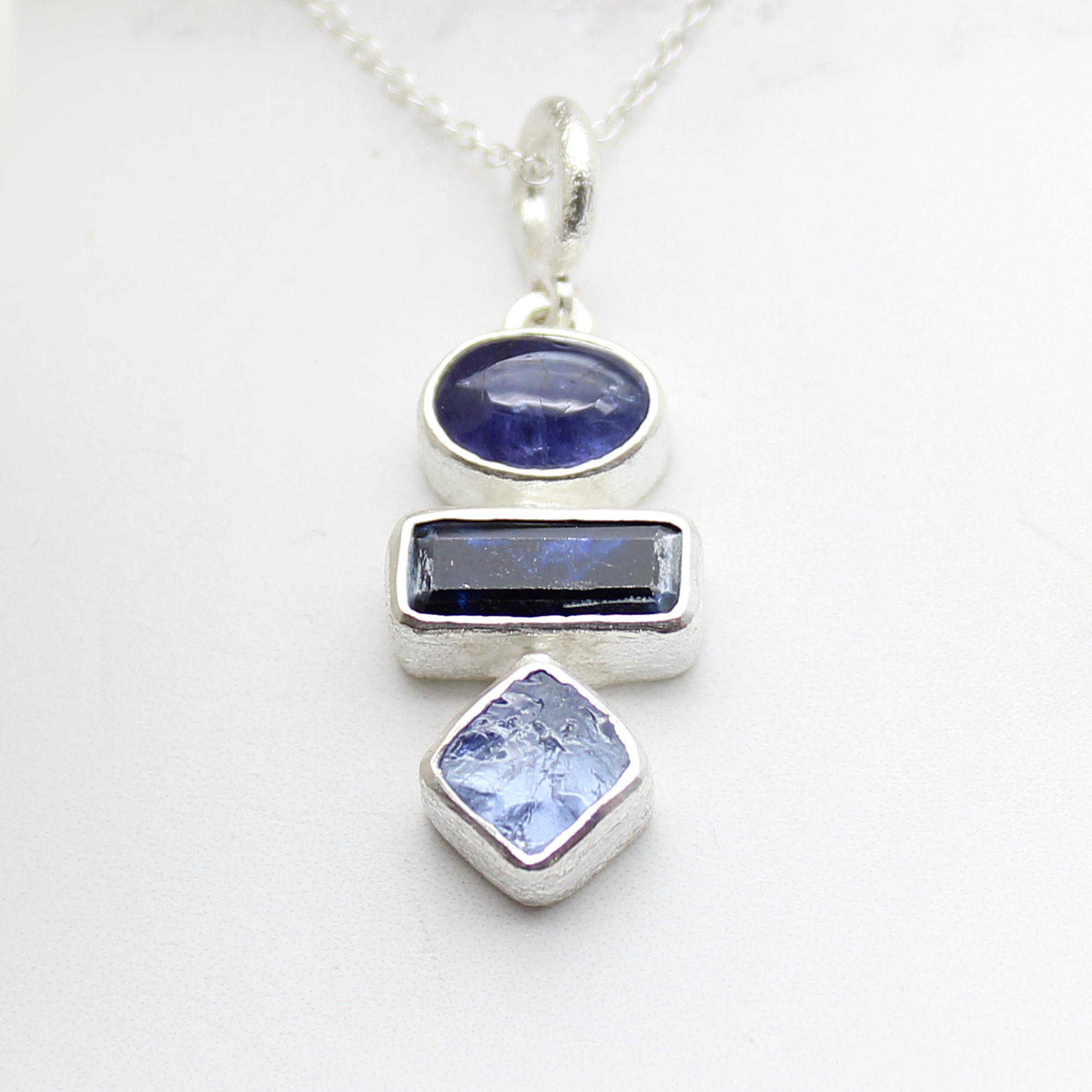tanzanite-kyanite-gemstone-pendant-pe128